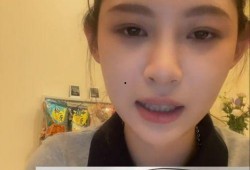 网红自己爆料自己的视频,真实生活与网络形象的差距