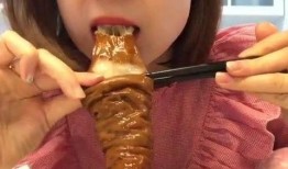 女生男友吃猪大肠爆料原视频,男友吃猪大肠引发网友热议，真实画面曝光！